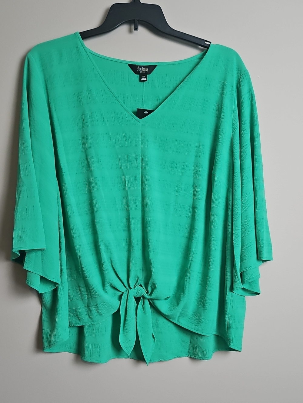 Slim Factor By Investments 3/4 Flowy Sleeve V-neck Top: Simply Green: 3X
